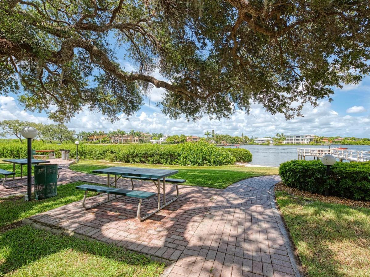 Luxury Waterfront Views - Heated Pool - 1400Sf Duplex - Minutes To The Beach Siesta Key Extérieur photo